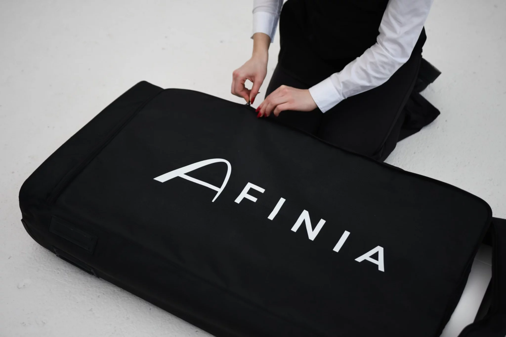 Tavolo cosmetico mobile Afinia Go White + borsa per il trasporto