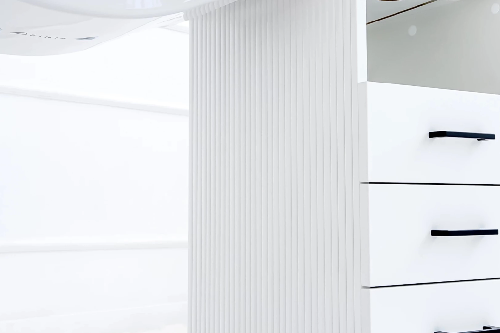 Tavolo cosmetico Afinia Prime White rigato